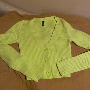 Cute! Lime green cropped sweater/cardigan from H&M. Size XS. Good condition.
